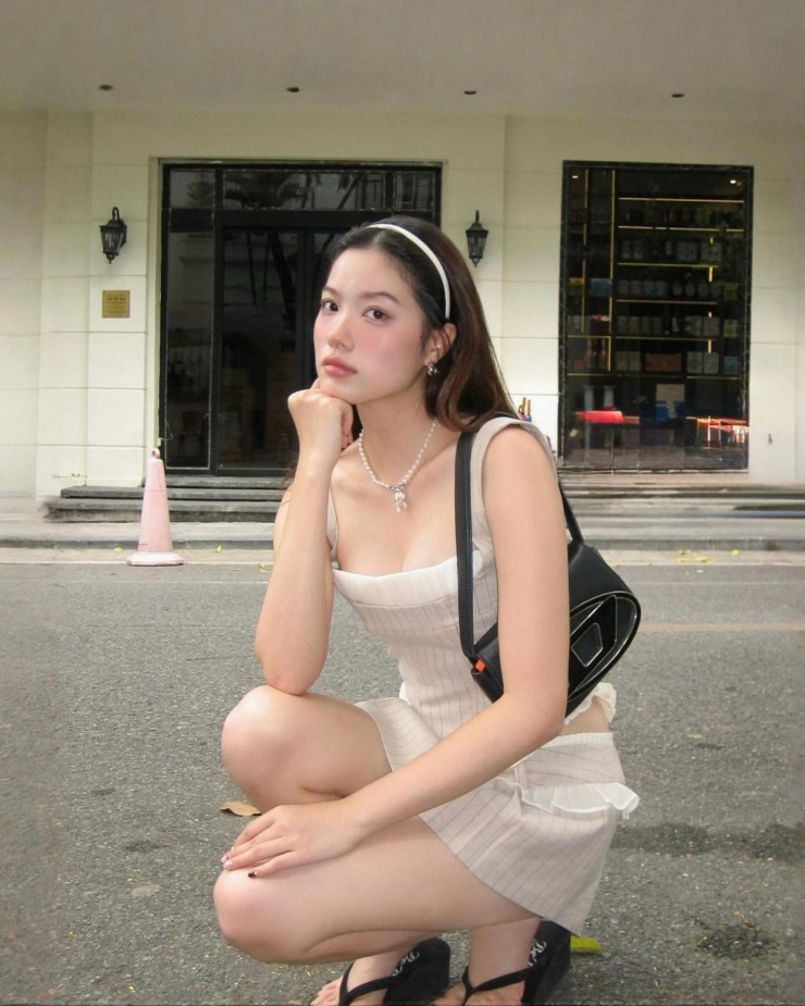 Nhan sắc 'bạn gái tin đồn' kém 10 tuổi của Song Luân - 9