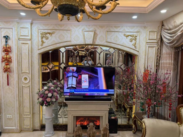 Đời thực trong căn biệt thự mặt phố của nữ NSƯT đóng vai mẹ Thanh Sơn phim 'Đồng hồ đếm ngược' - 9