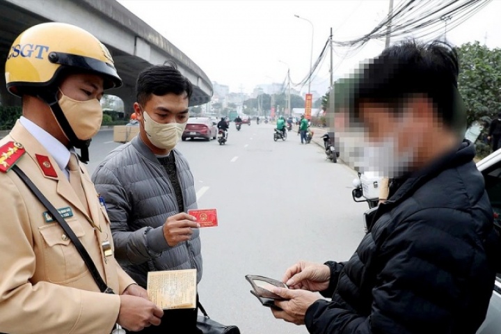 Công an Hà Nội sẽ làm việc với quản trị viên nhóm 'xe ghép', 'xe tiện chuyến'