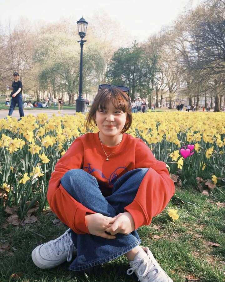 Sao nhí 12 tuổi 'xứ chùa Vàng' đóng phim Việt đang dẫn đầu phòng vé là ai? - 9