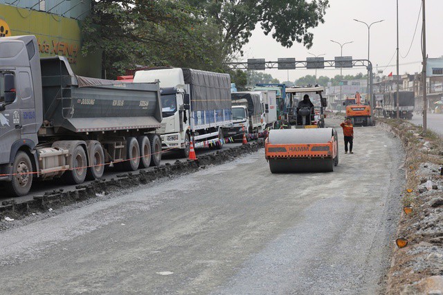 Kẹt xe kinh hoàng trên Quốc lộ 51 đoạn qua Đồng Nai, nhiều tài xế hết kiên nhẫn - 3