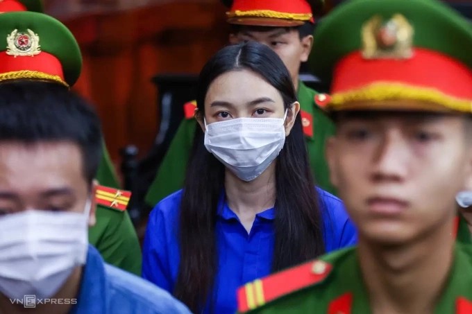 Hoa hậu Thùy Tiên bị tuyên 2 năm tù trong vụ án Lừa dối khách hàng - đây là tội danh dự kiến bị tăng án phạt trong lần sửa đổi Bộ luật Hình sự. Ảnh: Quỳnh Trần