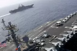 Tàu sân bay USS Abraham Lincoln áp sát Trung Đông, Mỹ tiếp tục siết chặt phong tỏa Iran trên biển
