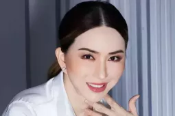 Nữ tỷ phú Hoa hậu Hoàn vũ tẩu tán tài sản