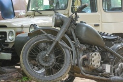 Xe ba bánh sidecar vượt thời gian, người Việt sưu tầm có giá trị hàng trăm triệu