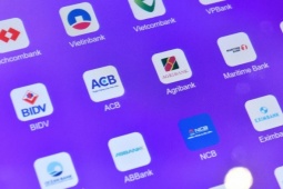 Chấm dứt chuyển tiền nhanh từ 500 triệu đồng/lần: Ngân hàng từng 'vì khách mà làm ẩu'