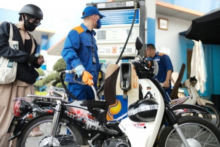 Giá xăng dầu hôm nay 19/4: Tiếp tục suy giảm