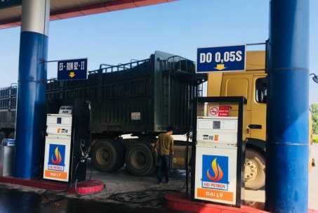 3 doanh nghiệp đầu mối xăng dầu bị phạt