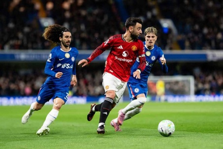 MU hạ Chelsea: Ma thuật Fernandes, khủng hoảng hàng thủ được hóa giải