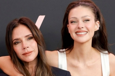 Vợ Brooklyn bị nghi  ' cà khịa '  mẹ chồng đúng dịp sinh nhật