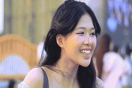 Nữ sinh chi 10 triệu đồng mua vé xem 30 anh trai