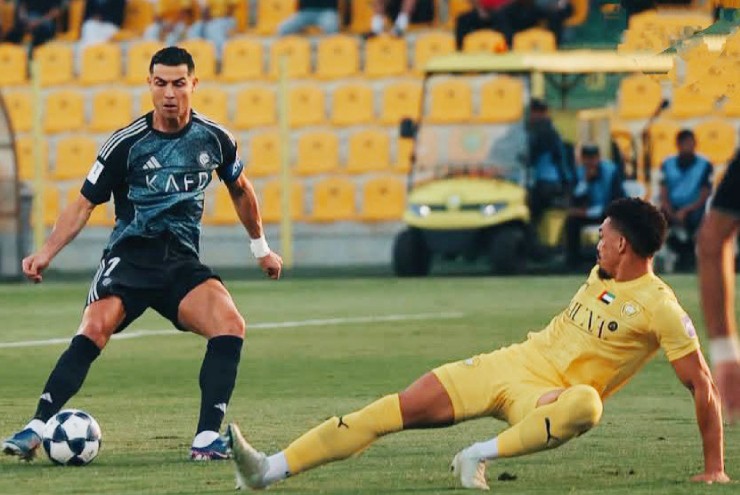 Ronaldo và Al Nassr thắng dễ