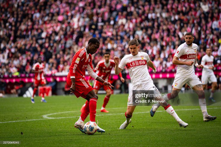 Bayern Munich (áo đỏ) thi đấu ấn tượng