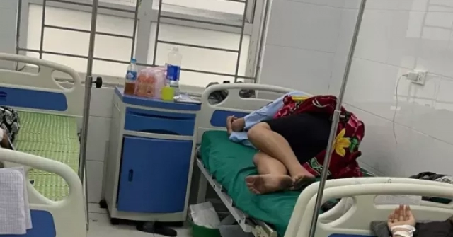 Sức khỏe của hơn 20 người nhập viện nghi ngộ độc bánh mì ở Nghệ An