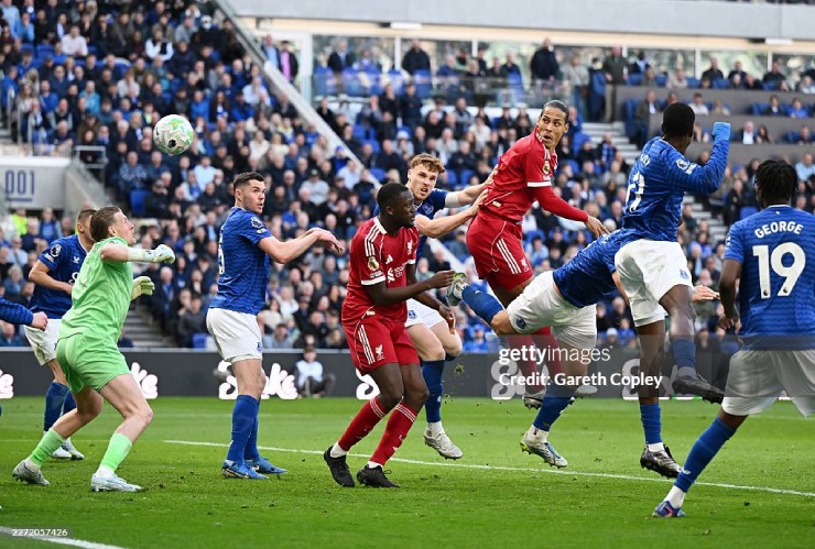 Trực tiếp bóng đá Everton - Liverpool: Van Dijk lập công phút bù giờ (Hết giờ) - 6