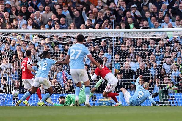 Trực tiếp bóng đá Man City - Arsenal: Havertz đánh đầu sạt xà ngang (Ngoại hạng Anh) (Hết giờ) - 14