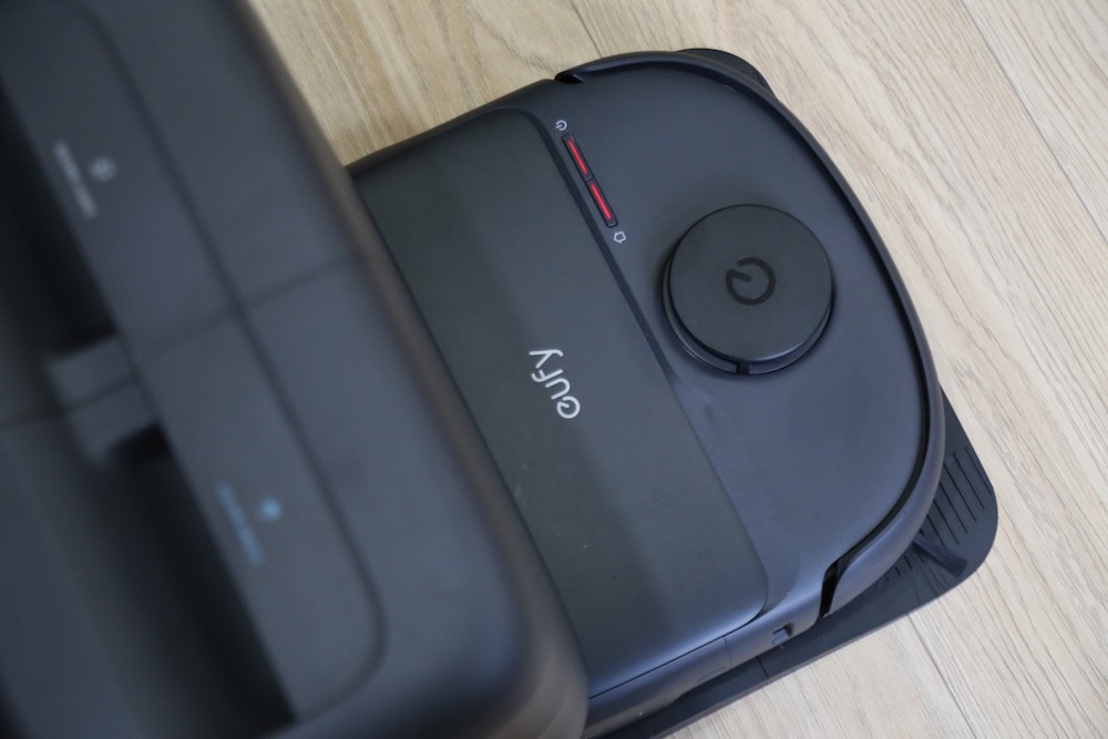 Eufy Omni C28.