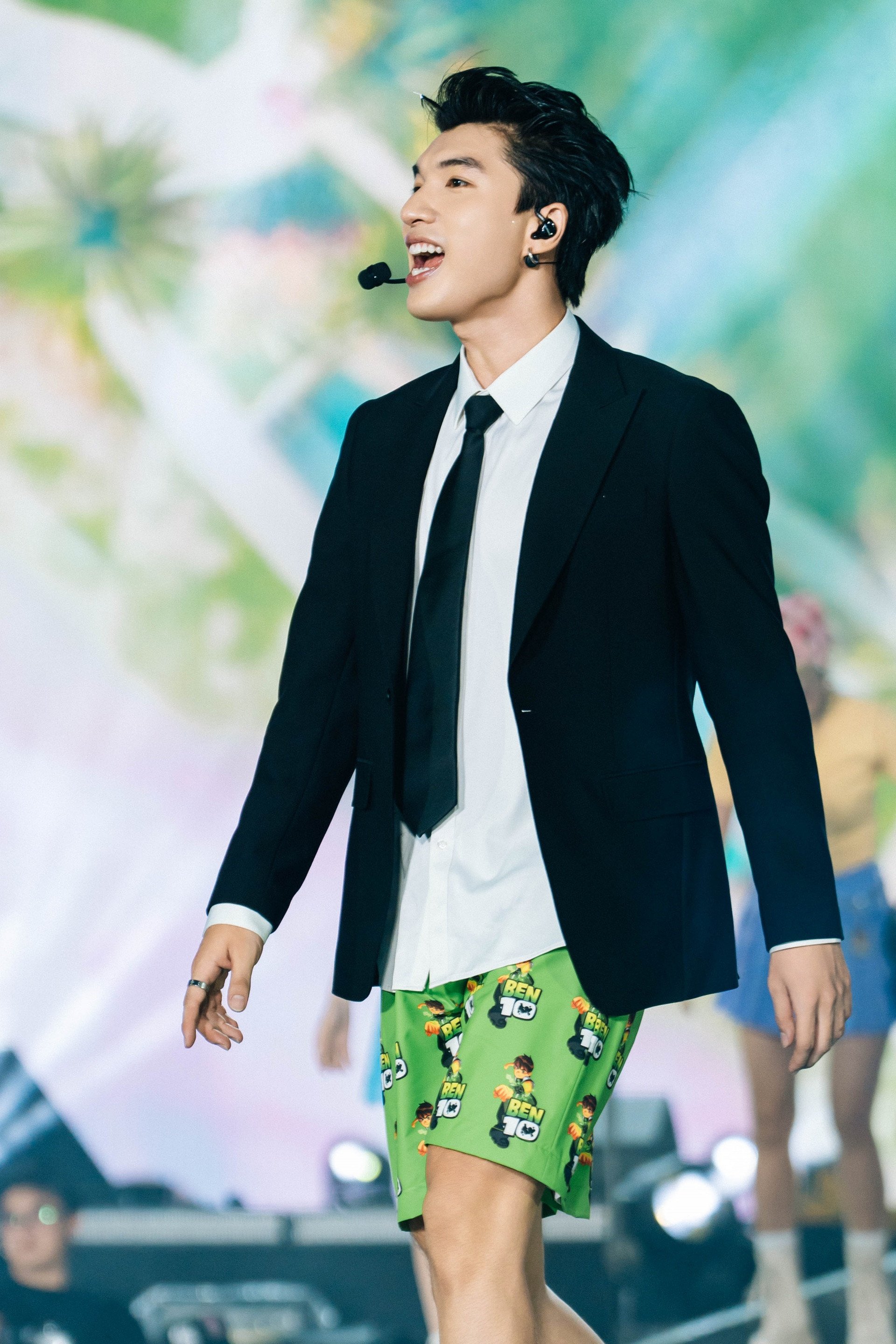 Dàn 'Anh trai say hi' hoá 'em xinh', Negav nói Quang Hùng yêu 6 người cùng lúc - 9