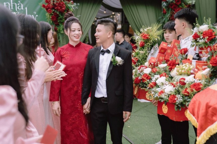 Đám cưới của chị Phượng được tổ chức chu đáo