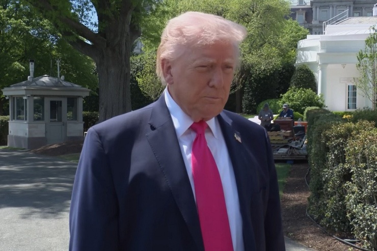 Ông Trump đe dọa phá hủy ‘mọi nhà máy điện và cầu đường’ ở Iran - 1