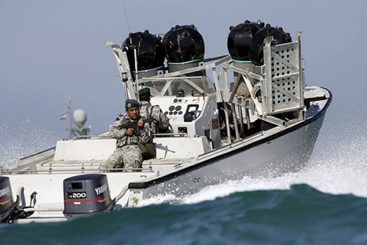 Một loại tàu nhỏ dùng để triển khai thủy lôi. Ảnh: Lực lượng Vệ binh Cách mạng Hồi giáo Iran