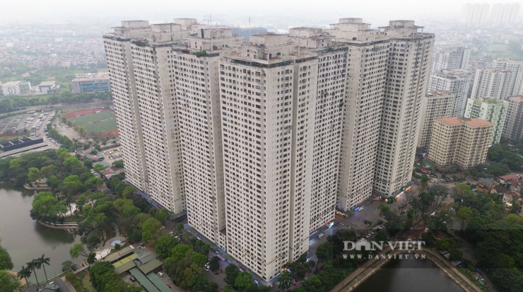 Chưa được cấp sổ hồng vì công trình tồn tại nhiều sai phạm, không ít cư dân sống trong trạng thái “có nhà nhưng chưa trọn quyền”, tiềm ẩn rủi ro pháp lý. Ảnh: Phạm Hưng