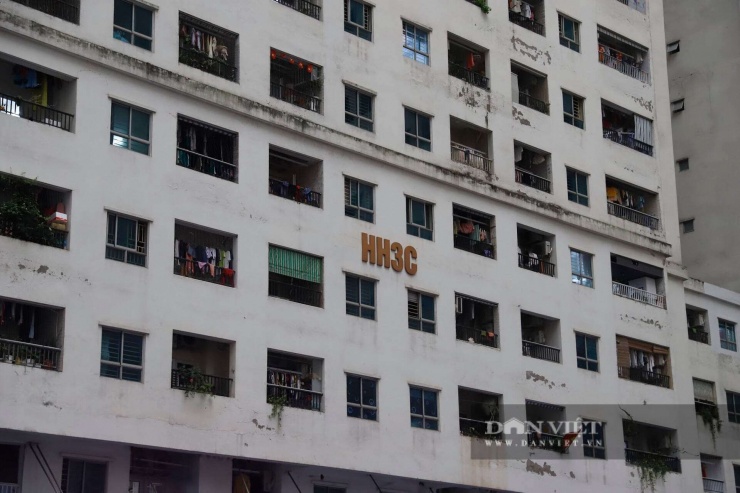 “An cư tại chỗ” trở thành mong muốn lớn nhất của cư dân giữa những phương án xử lý còn nhiều tranh cãi. Ảnh: Phạm Hưng