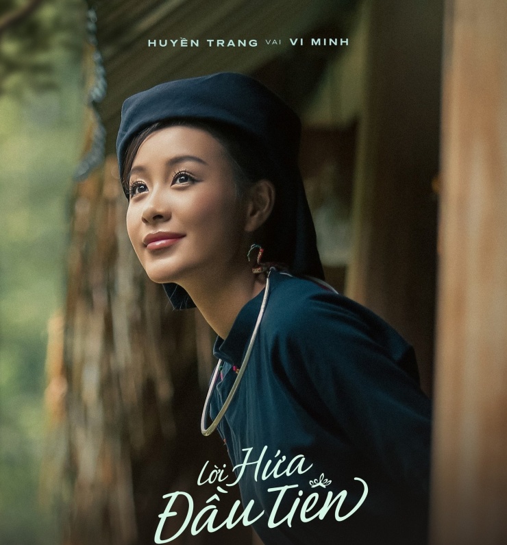 Trong "Lời hứa đầu tiên", Trang Emma đóng vai Vi Minh, cô gái dân tộc đăng quang Hoa hậu vì cộng đồng.&nbsp;