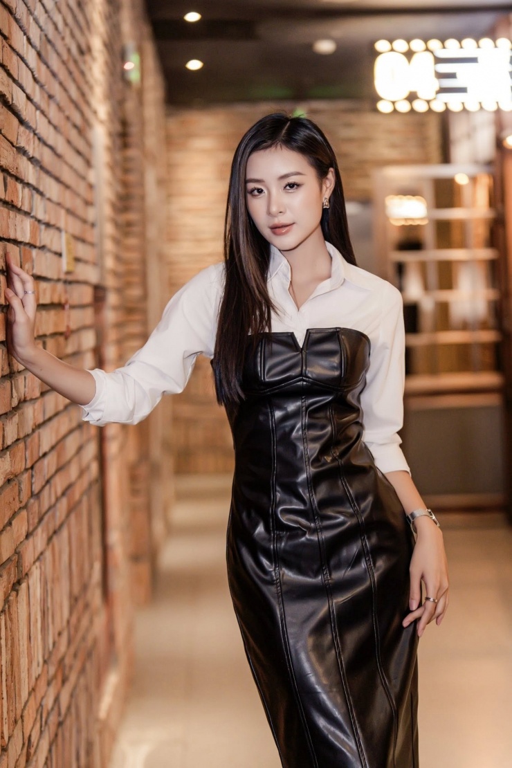 Trước khi trở thành hoa hậu Vi Minh trong "Lời hứa đầu tiên", Trang Emma từng tham gia nhiều phim giờ vàng với nhiều dạng vai.&nbsp;