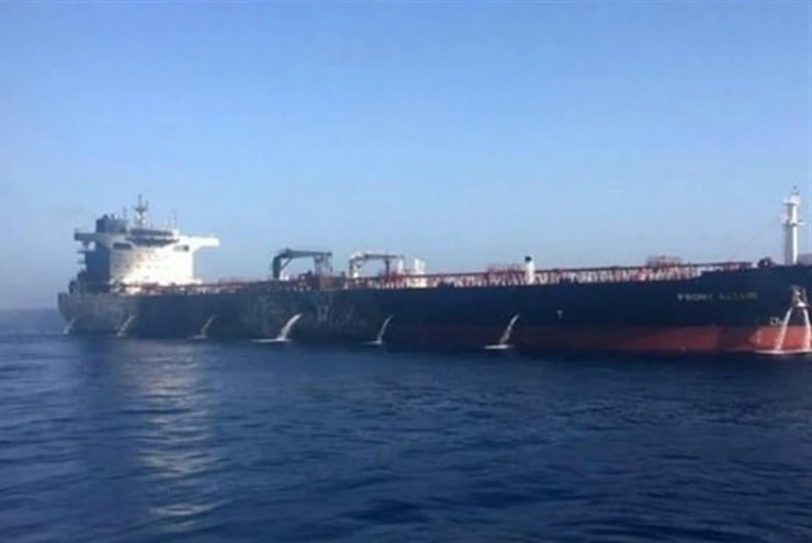 Iran tấn công tàu quân sự Mỹ để đáp trả vụ tàu hàng bị bắt?