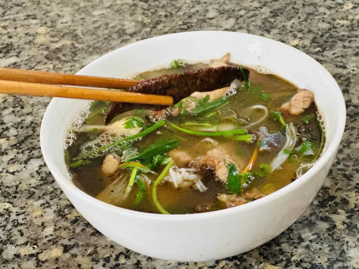 Ba food tour kết hợp tham quan dịp giỗ Tổ - 2