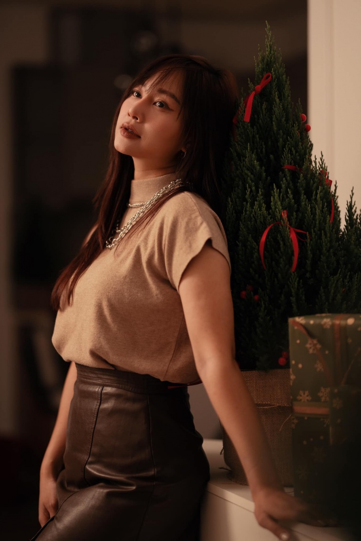 Nhan sắc Hà Thúy Anh sau 14 năm thi Giọng hát Việt - 9