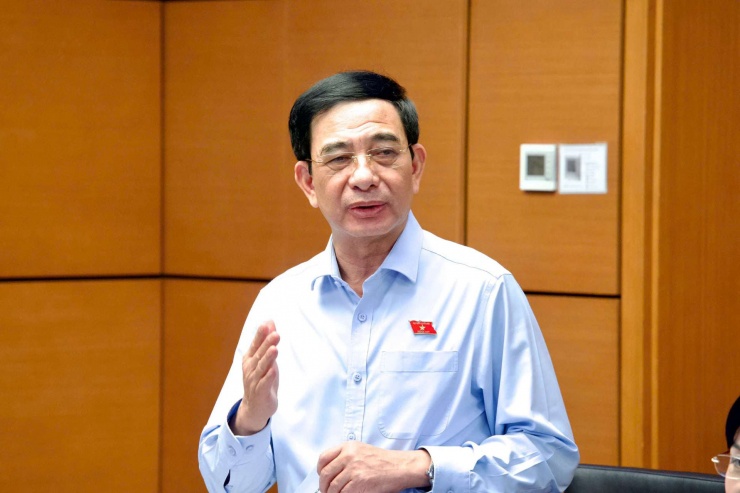 Đại tướng Phan Văn Giang, Ủy viên Bộ Chính trị, Phó Thủ tướng Chính phủ, Bộ trưởng Bộ Quốc phòng. Ảnh: Media Quốc hội