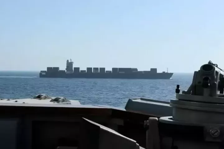 Mỹ thu giữ tàu Iran là dấu hiệu của một đợt tấn công quân sự mới?