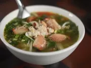 Ba food tour kết hợp tham quan dịp giỗ Tổ