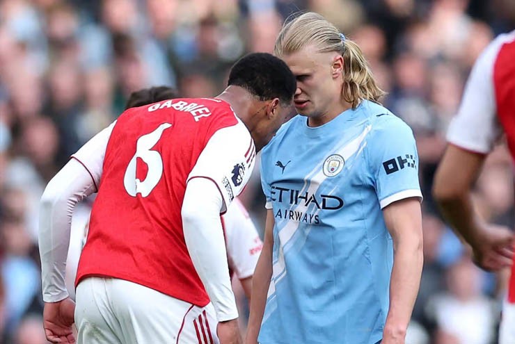 Ngoại hạng Anh nói rõ lý do Gabriel húc đầu vào Haaland nhưng thoát thẻ đỏ