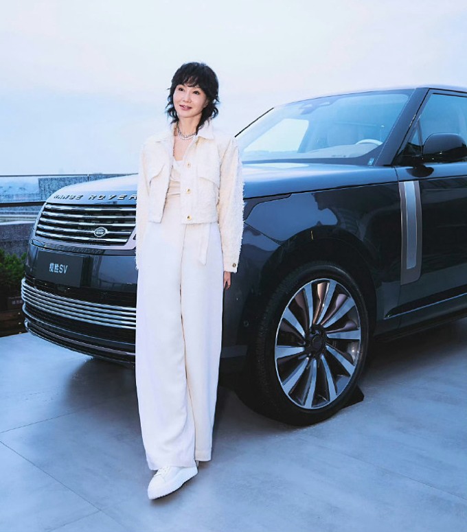 Trương Mạn Ngọc bị 'soi' vì gương mặt khác lạ - 6