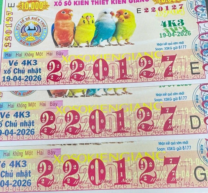 Chiều 20-4, nhiều khách hàng trúng 2 giải độc đắc xổ số miền Nam - 2