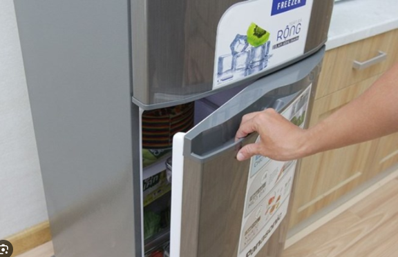Nếu bạn thấy hóa đơn tiền điện tăng cao và các thiết bị tiêu thụ điện khác vẫn hoạt động bình thường, có thể tủ lạnh chính là nguyên nhân.