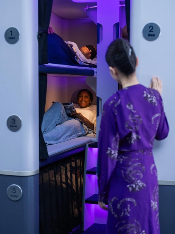 Theo đó, hành khách hạng phổ thông trên các chuyến bay đường dài của Air New Zealand giữa Auckland và New York có thể đặt chỗ trong các khoang ngủ kiểu giường tầng của hãng từ ngày 18/5, dự kiến ​​khởi hành từ tháng 11. (Ảnh: Airnewzealand)