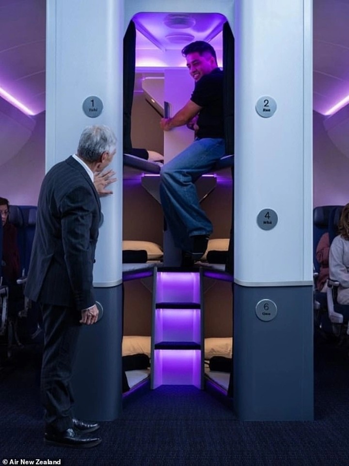 Theo Air New Zealand, đây là lần đầu tiên trên thế giới, 6 khoang ngủ dài, có thể ngả phẳng hoàn toàn được bố trí sát lối đi trên máy bay Boeing 787-9 Dreamliner mới. (Ảnh: Airnewzealand)