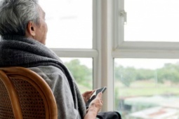 6 cách yêu con sai lầm khiến cha mẹ về già không có người bên cạnh