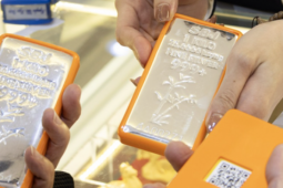 Giá bạc hôm nay lên cao nhất 5 tuần