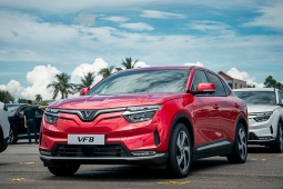 Giá xe VinFast VF 8 cập nhật tháng 4/2026