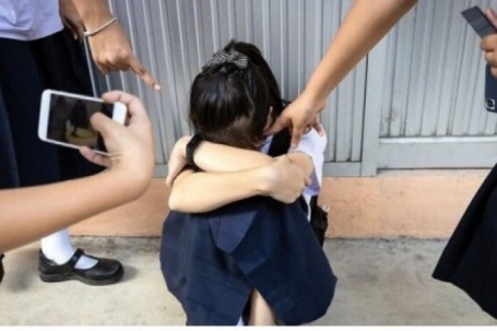 Các trường học lúng túng xử lý hành vi bạo lực học đường vì "vướng" Thông tư 19