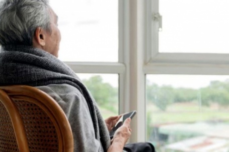 6 cách yêu con sai lầm khiến cha mẹ về già không có người bên cạnh