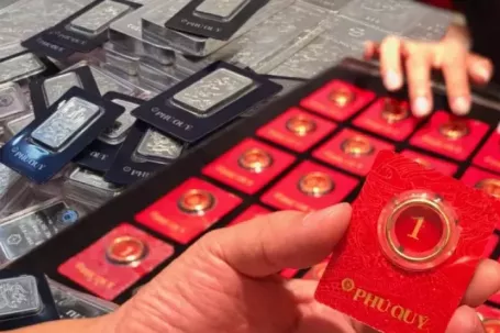 Giá vàng bạc đồng loạt giảm