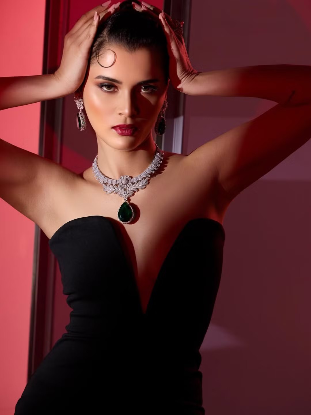 Nói về việc đại diện cho Ấn Độ tại cuộc thi Hoa hậu Thế giới 2027, Sadhvi Sail bày tỏ sự hào hứng và tinh thần trách nhiệm cao. Cô cho biết mục tiêu là tiếp tục hành trình này với sự chính trực và lòng trắc ẩn. “Chặng đường phía trước còn dài. Đây chỉ mới là khởi đầu”, cô nói.