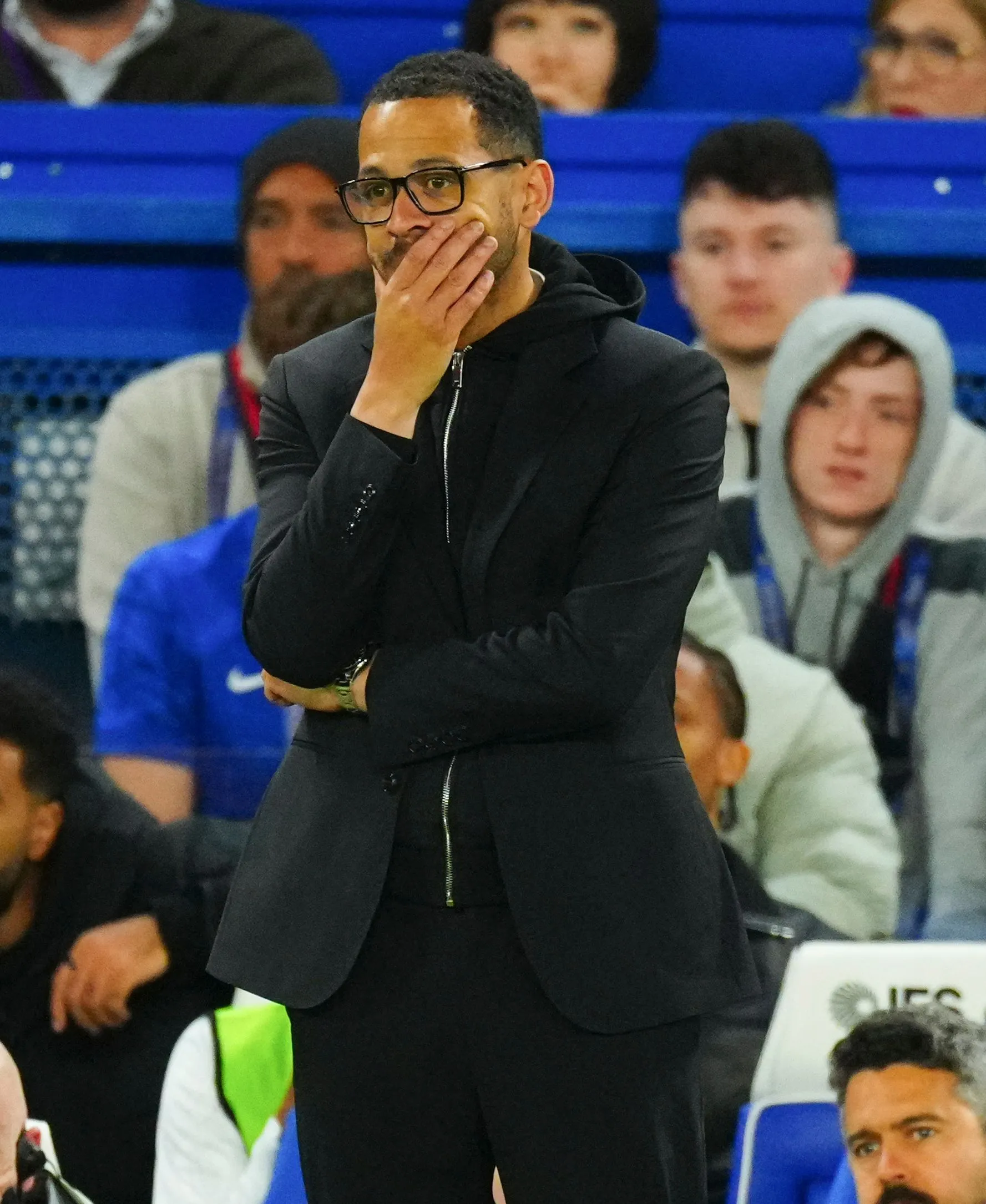 HLV Rosenior có nguy cơ mất ghế