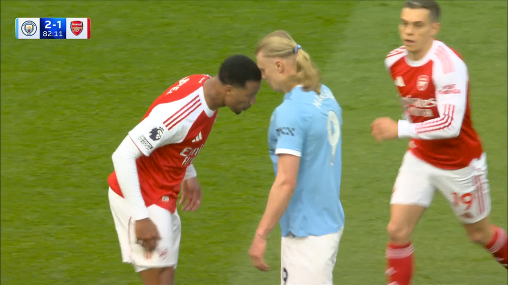 Trực tiếp bóng đá Man City - Arsenal: Havertz đánh đầu sạt xà ngang (Ngoại hạng Anh) (Hết giờ) - 18